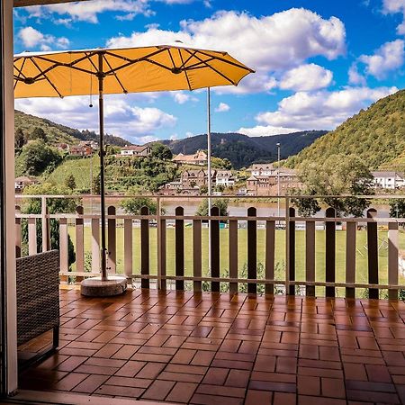 Traumaussicht Kamin Balkon Burgblick 65 Zoll Tv Netflix Sky Joyn Lindenplatz Appartement Bullay Buitenkant foto
